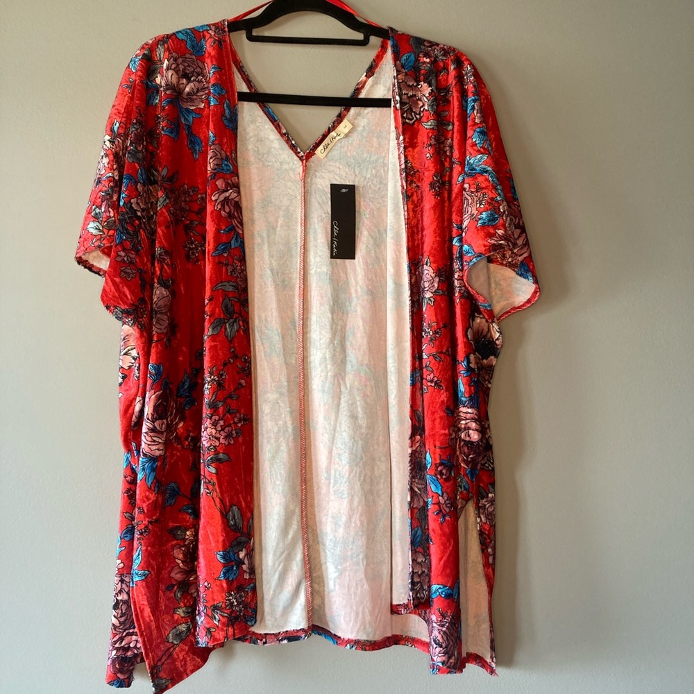 NWT Chloe & Katie S Red Floral Crushed Velvet Kimono S Sexy Cozy.